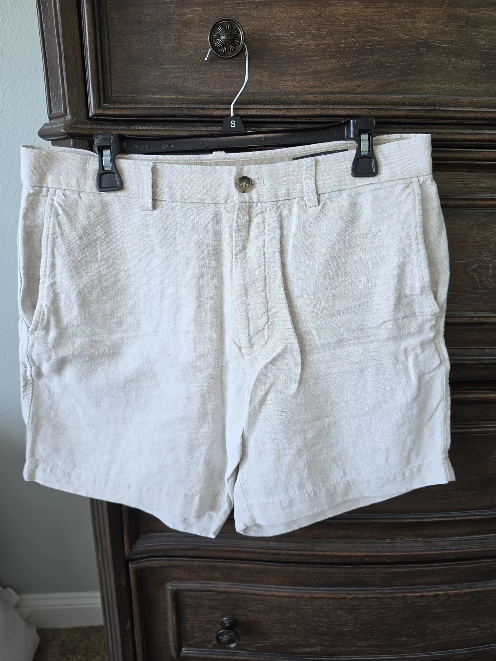 Banana Republic Cream Linen-Blend Flat Front Shorts
